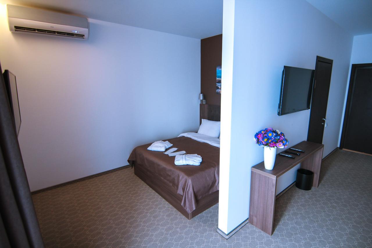 Sky Inn Batumi Eksteriør billede