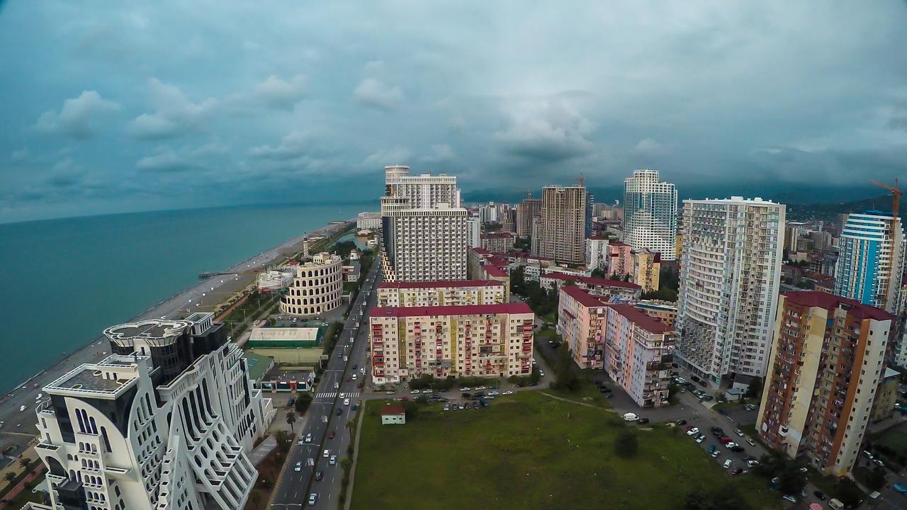 Sky Inn Batumi Eksteriør billede