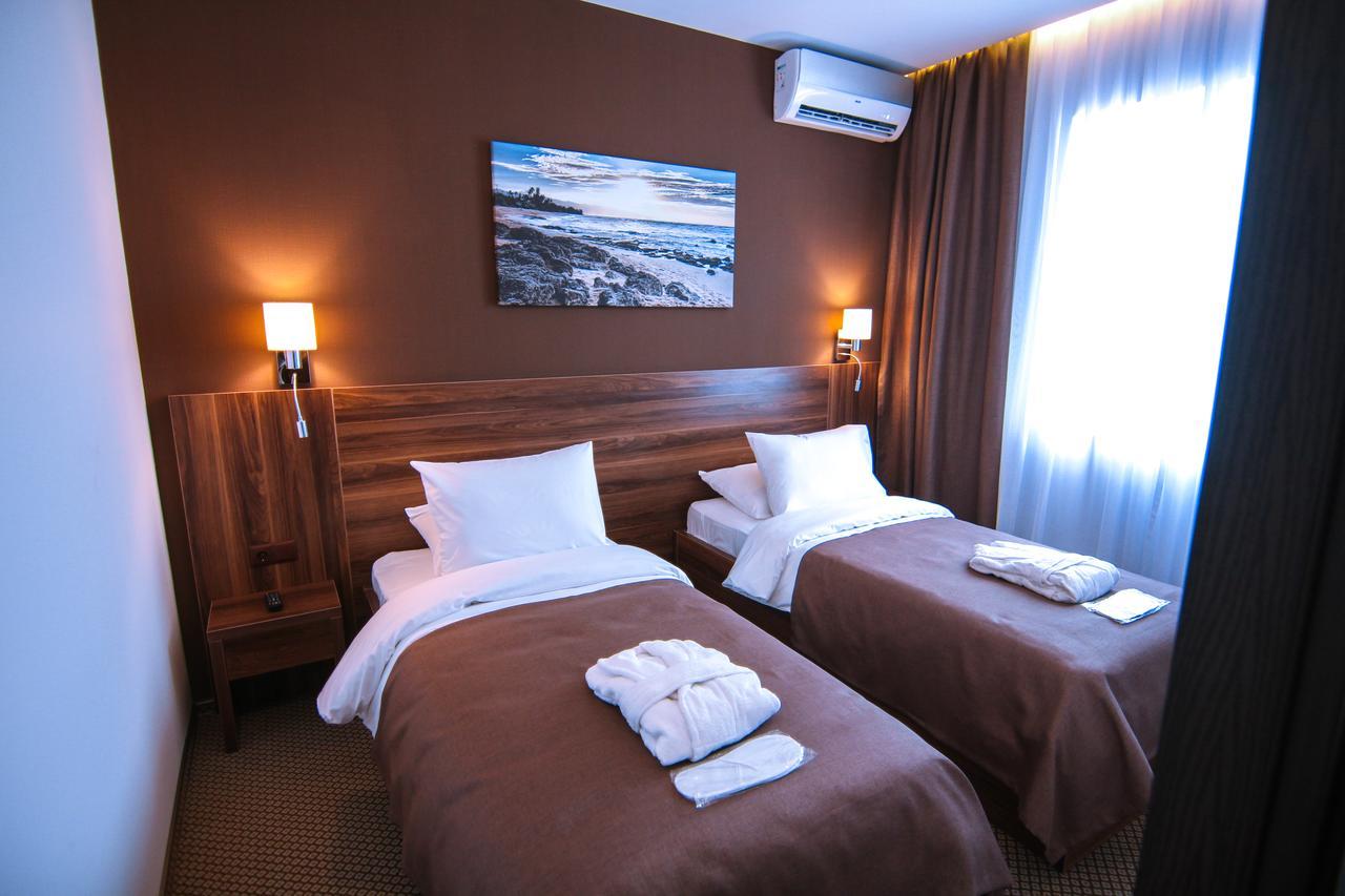 Sky Inn Batumi Eksteriør billede