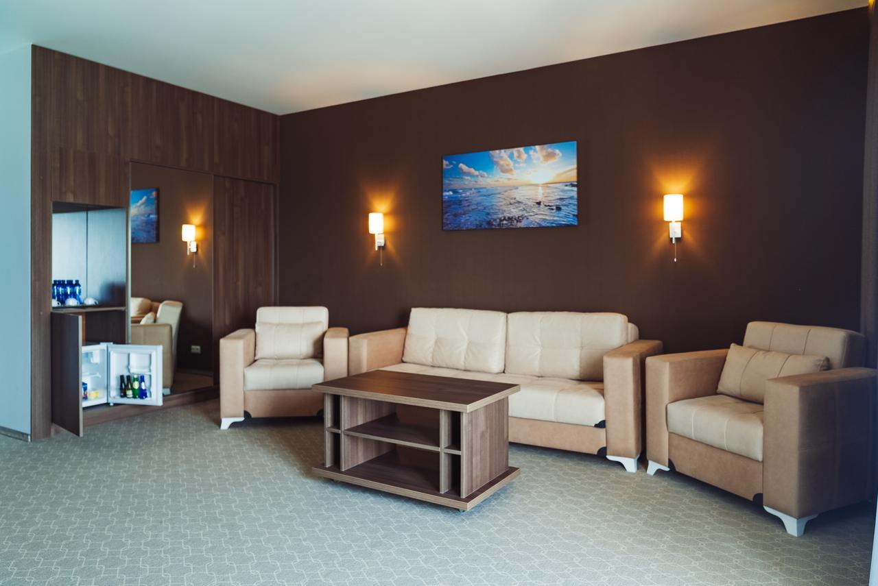 Sky Inn Batumi Eksteriør billede